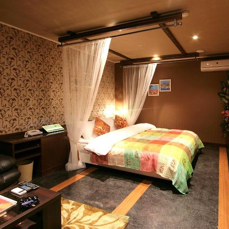 Sari Seki Inter (Adults Only) Hotel Kameyama Buitenkant foto