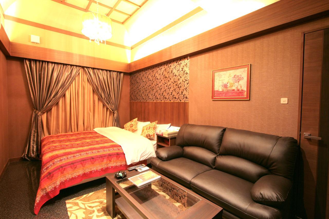 Sari Seki Inter (Adults Only) Hotel Kameyama Buitenkant foto